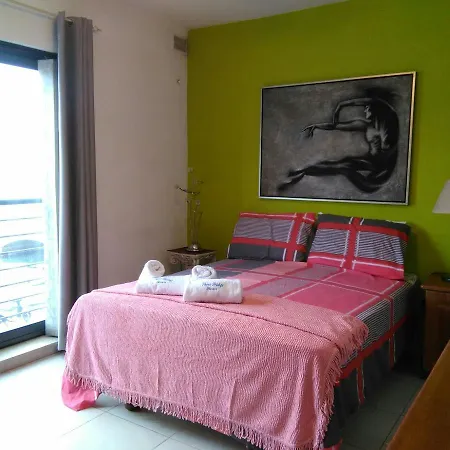 게스트하우스 Shore Bridge House 2*