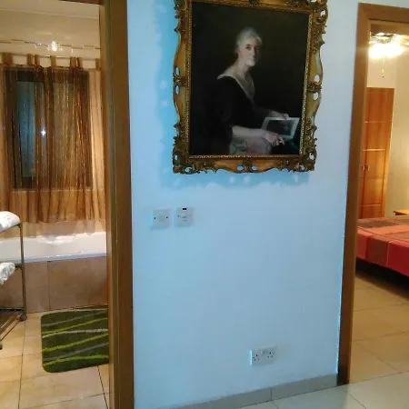 Shore Bridge House 2* Gzira